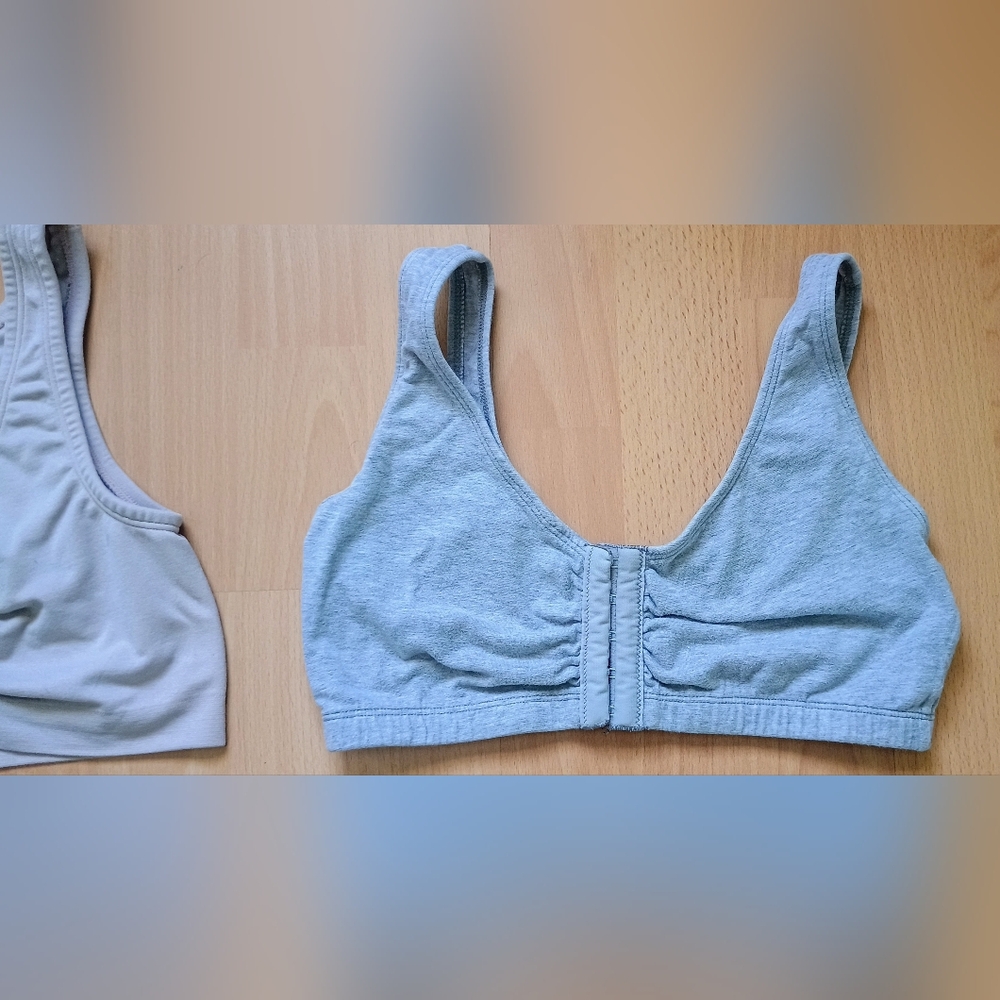 Breast Augmentation Front Opening sports bras Size small - Picture 2 of 4